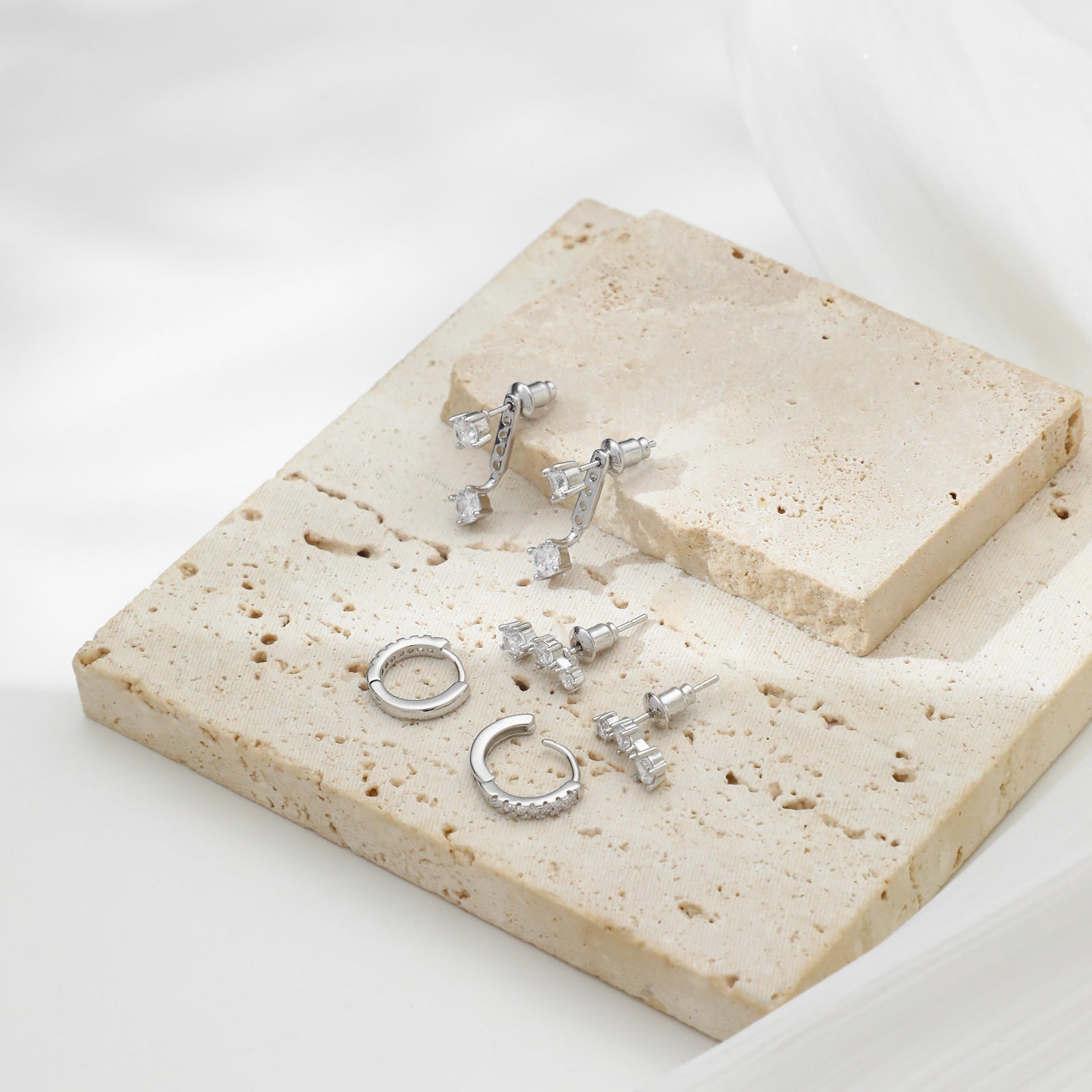 VENOCO 3 Pairs 14K White Gold Plated Huggie Hoops Earring