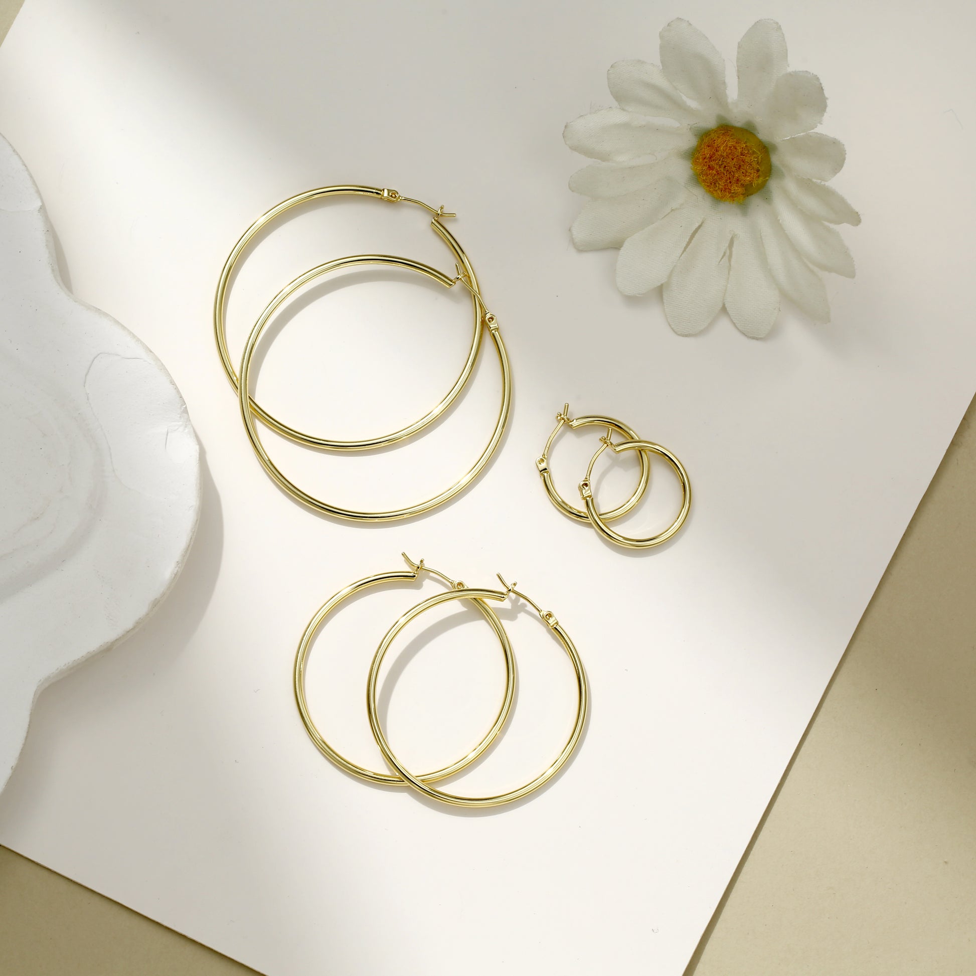 VENOCO 14k Gold/White Gold Plated Hoop Earrings For Women