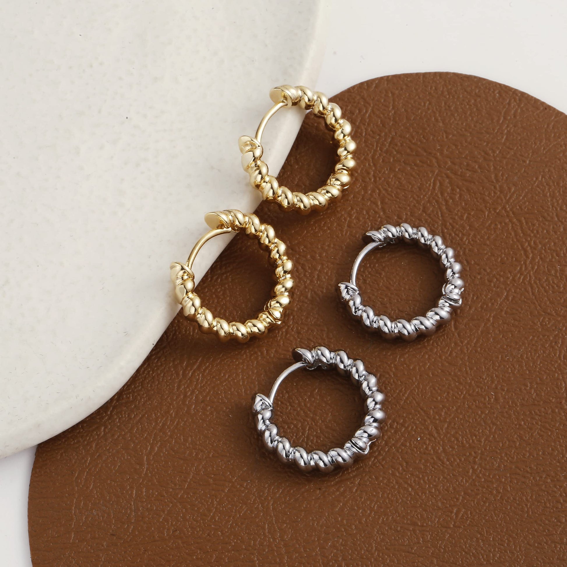 VENOCO Twisted Cord Dainty Earring