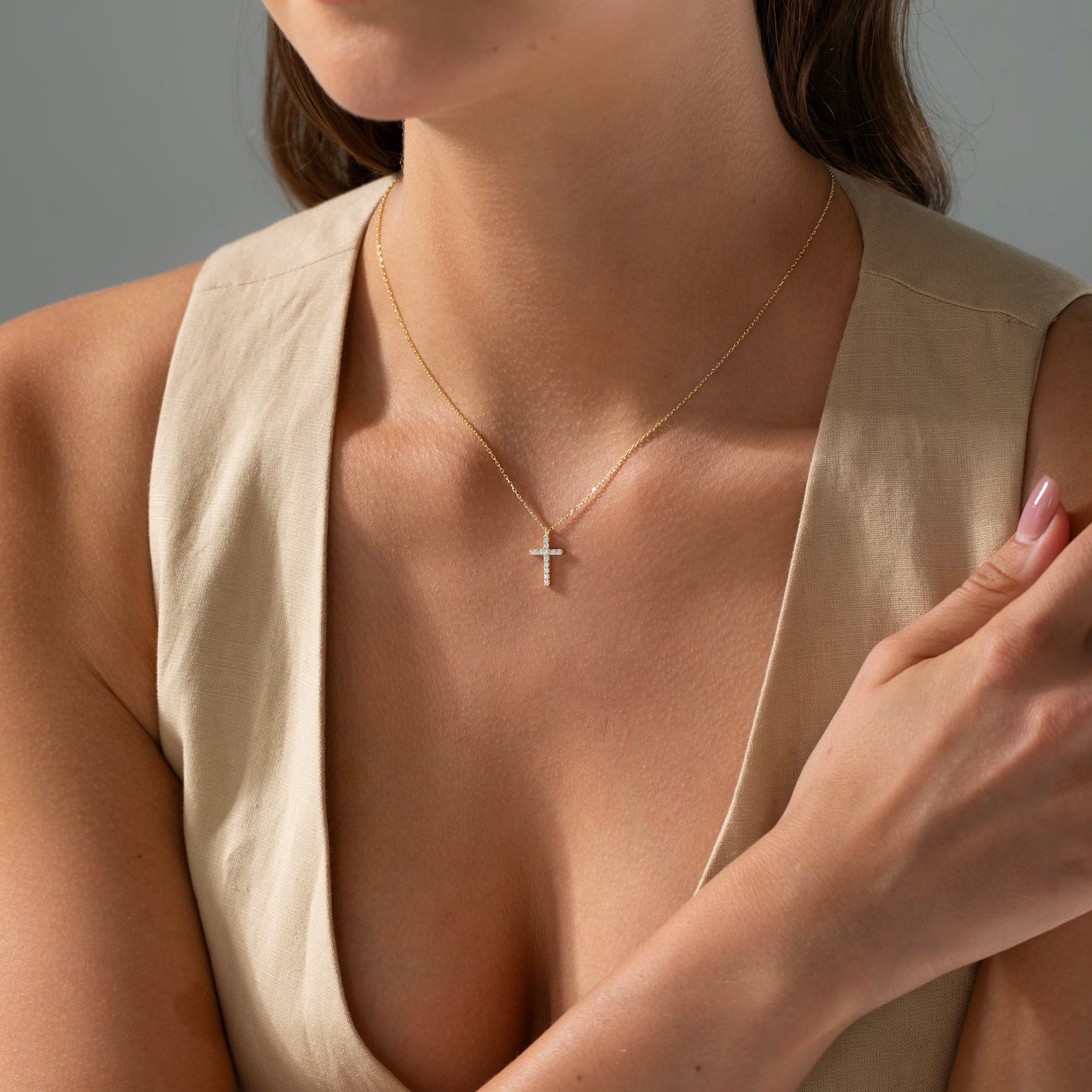VENOCO Cross Dainty Gold Plated Necklace