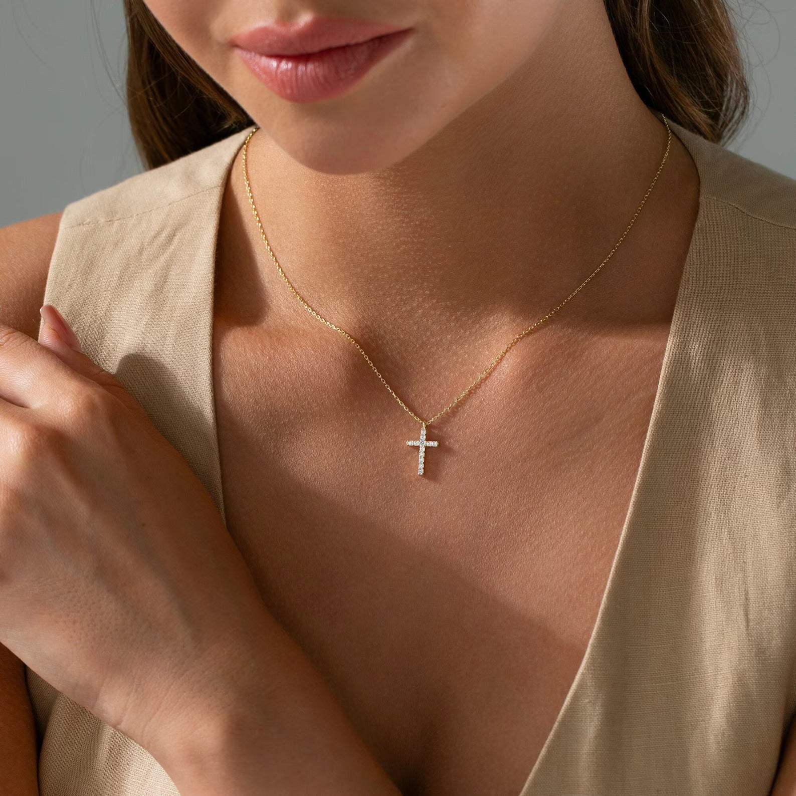 VENOCO Cross Dainty Gold Plated Necklace