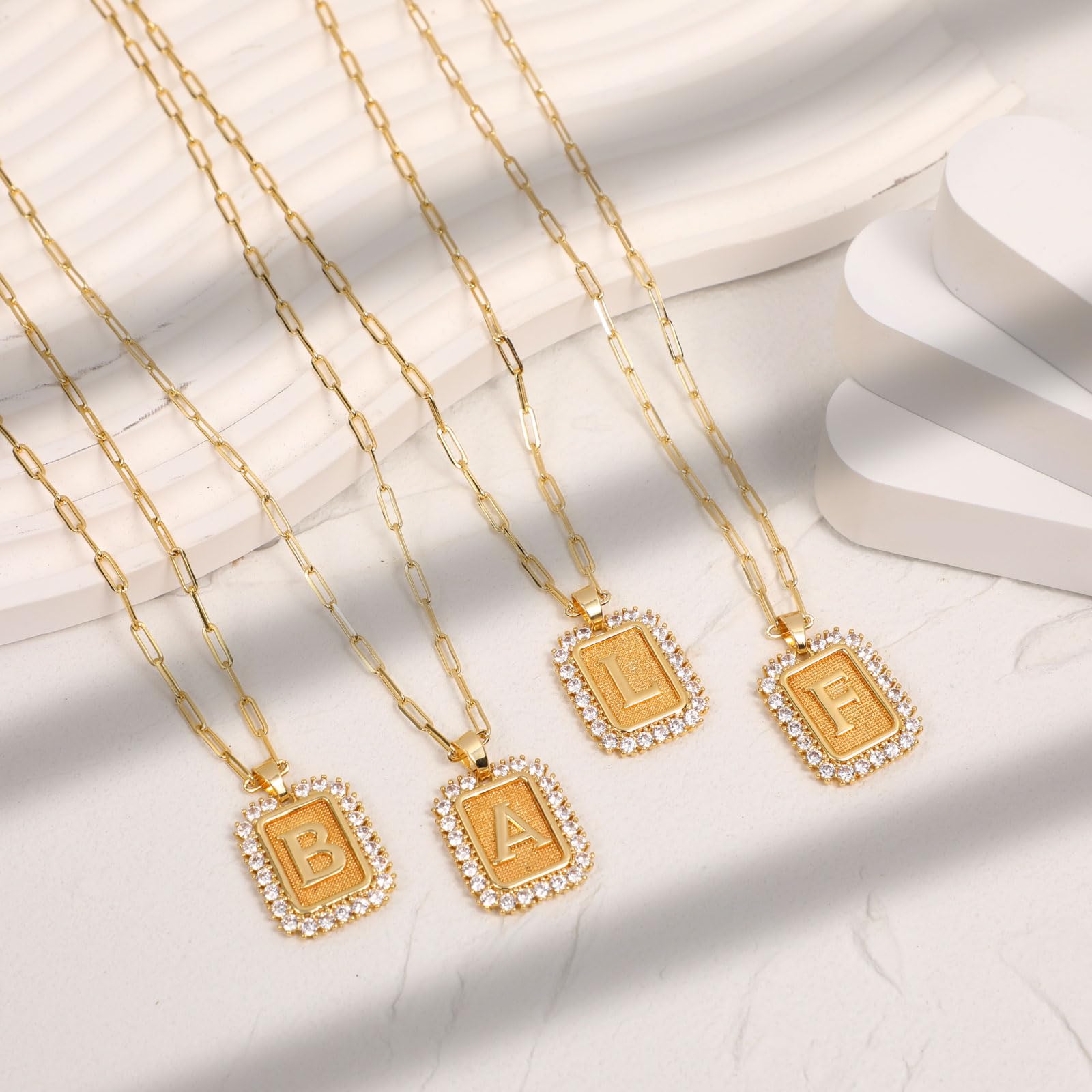 VENOCO Double-Layer Combination Initial Necklace